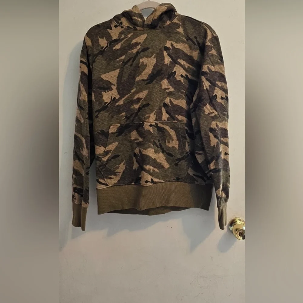 Old Navy Men's Camouflage Crewneck Sweater - Green and Brown